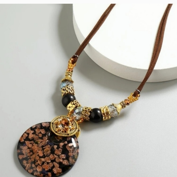 💞CLEARANCE Glass Beaded Statement Earings - Picture 2 of 4